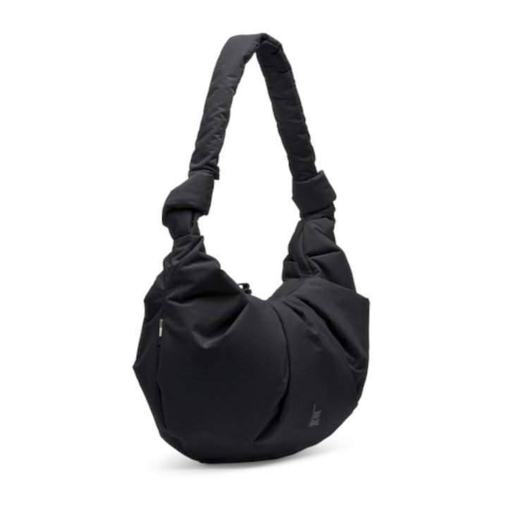 GOTBAG. PLEAT Moon bag large black